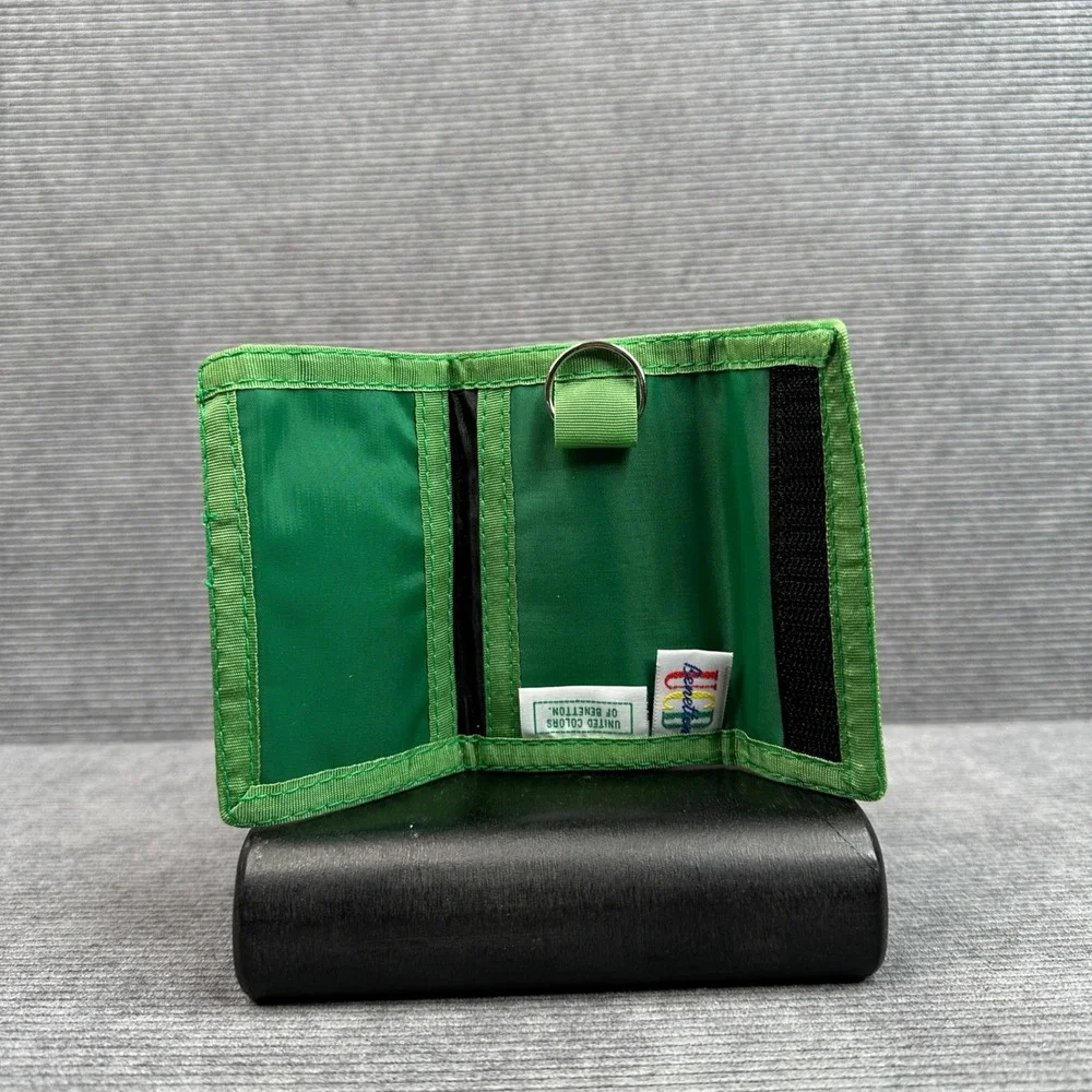 United Colors of Benetton Vintage Trifold Nylon Wallet Green Hook Loop 90s UCB
